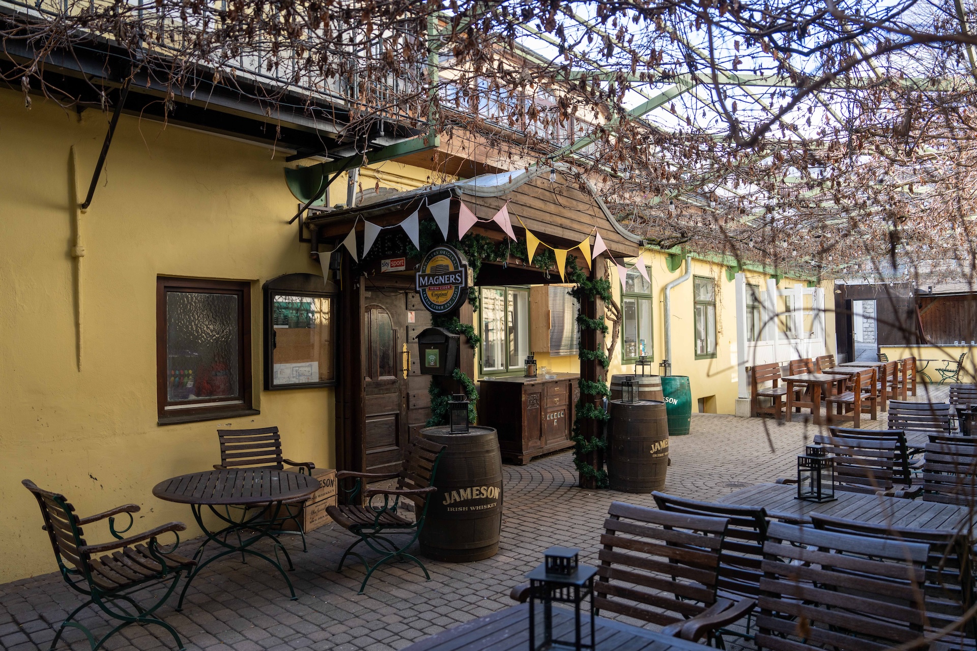 The City Rocks - Location McMullens (c) digitallotsen