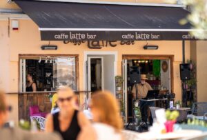 DJ Ega @ Caffé Latte Bar
